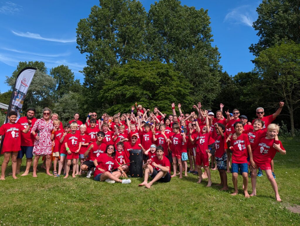 Hartstikke mooi weer en 70 enthousiaste kinderen. 